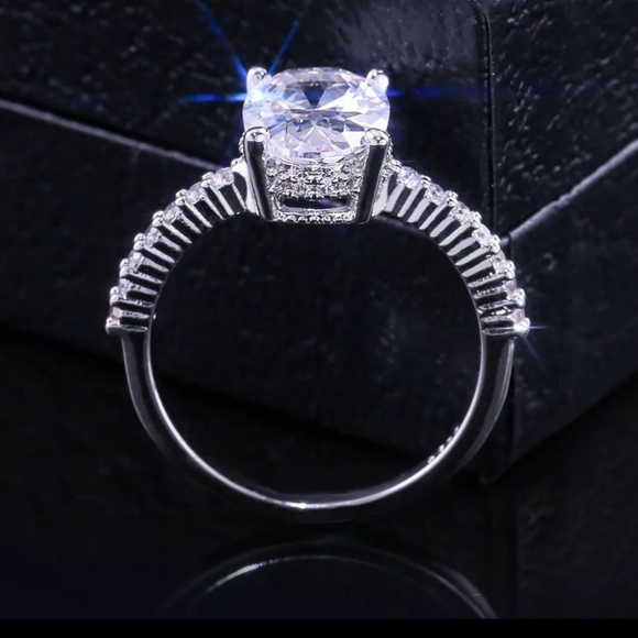 🎀925-6ct Oval Sapphire Ring - Picture 4 of 7